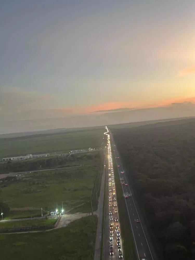 Movimento intenso marca chegada do fluxo do feriadão em João Pessoa 