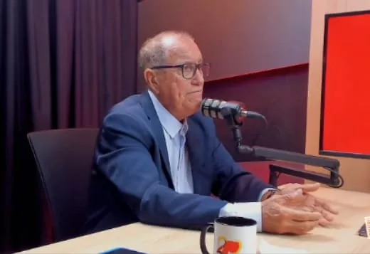 Professor Mário Leitão fala com otimismo sobre o futuro do Esporte de Patos e demonstra mágoa pela falta de reconhecimento dos dirigentes do clube