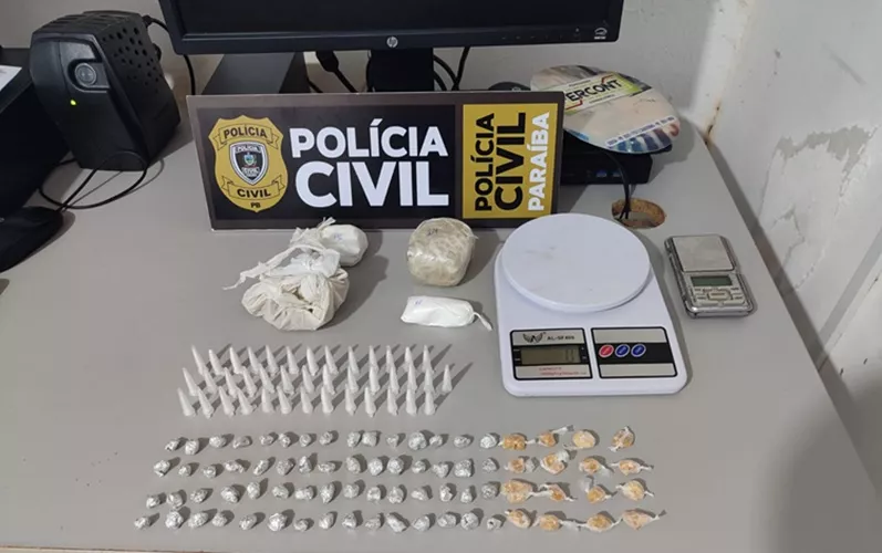 Polícia Civil realiza prisões por tráfico de drogas e descumprimento de medida protetiva no Sertão da Paraíba