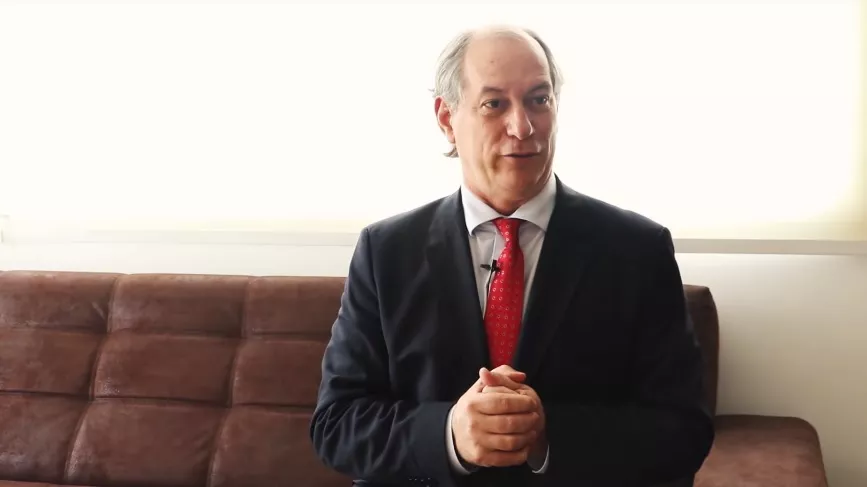 Ciro Gomes deve discutir filiação ao PSDB e candidatura pelo partido em 2026