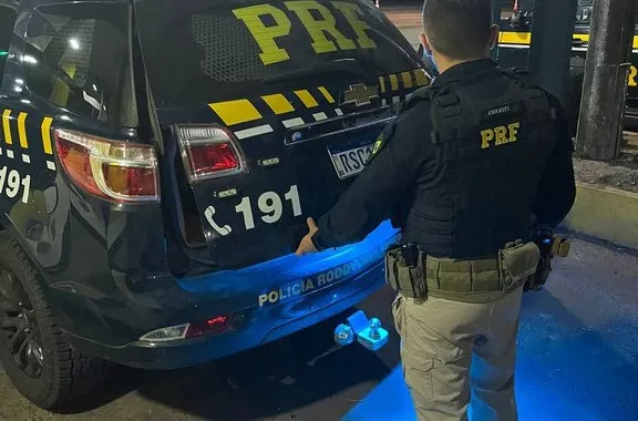 PRF prende foragido da Justiça por estupro de vulnerável e detém homem por tráfico de drogas e furto na capital paraibana