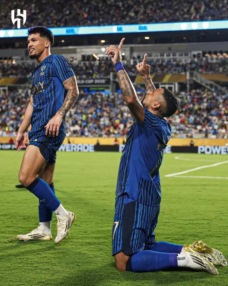 No melhor jogo do Mundial de Clubes, Al Hilal faz história, elimina o Manchester City na prorrogação e enfrentará o Fluminense nas quartas