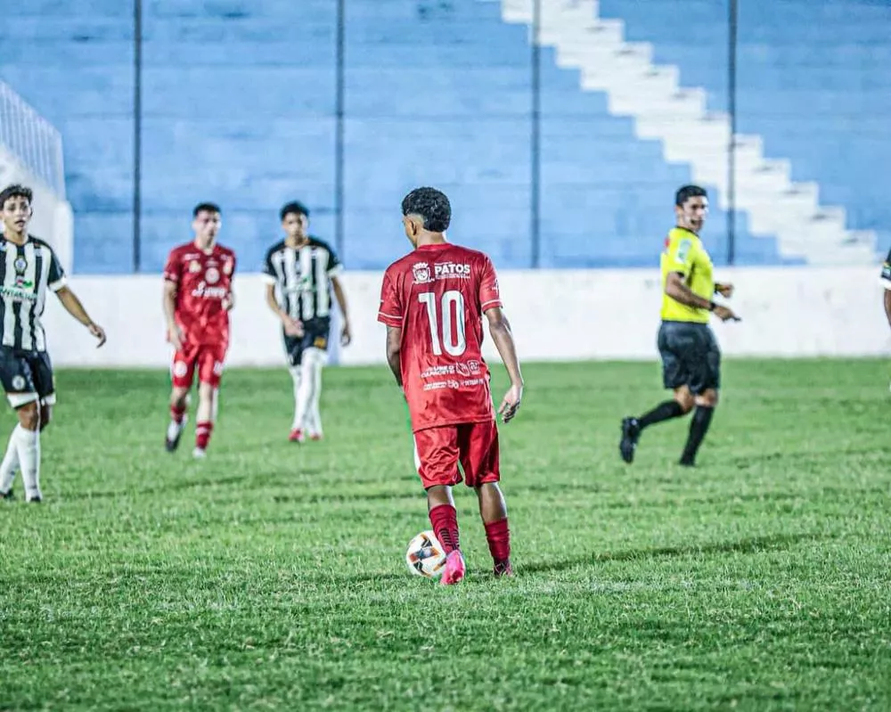 Esporte enfrenta o Sousa valendo vaga na próxima fase do Paraibano Sub-20