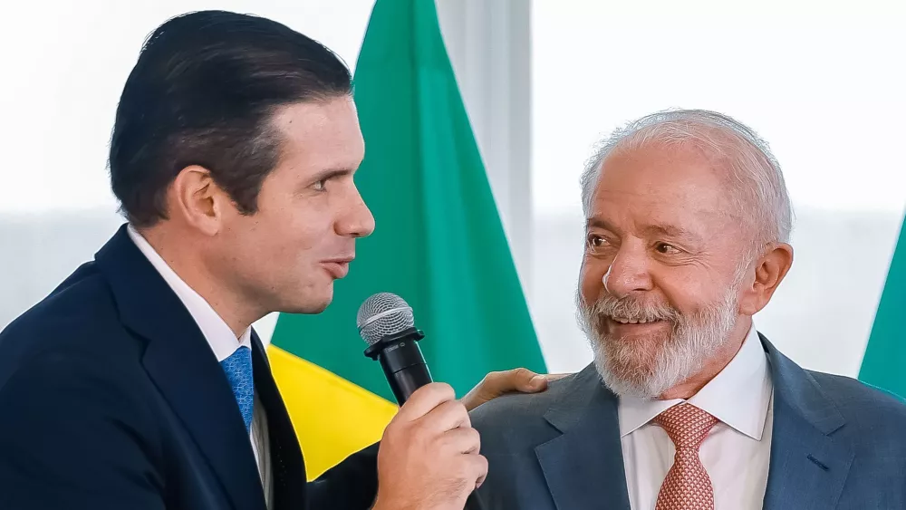 Hugo Motta reage a críticas de Lula e nega traição ao Planalto: “Narrativas falaciosas”