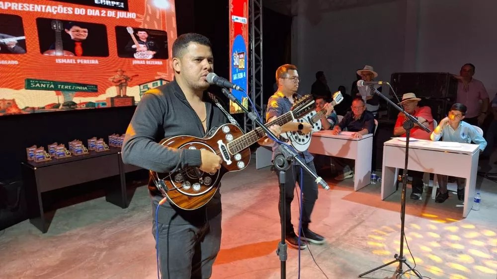 Cidade de Santa Terezinha tornou-se a capital paraibana da Cantoria de Viola durante os três dias do Congresso de Violeiros