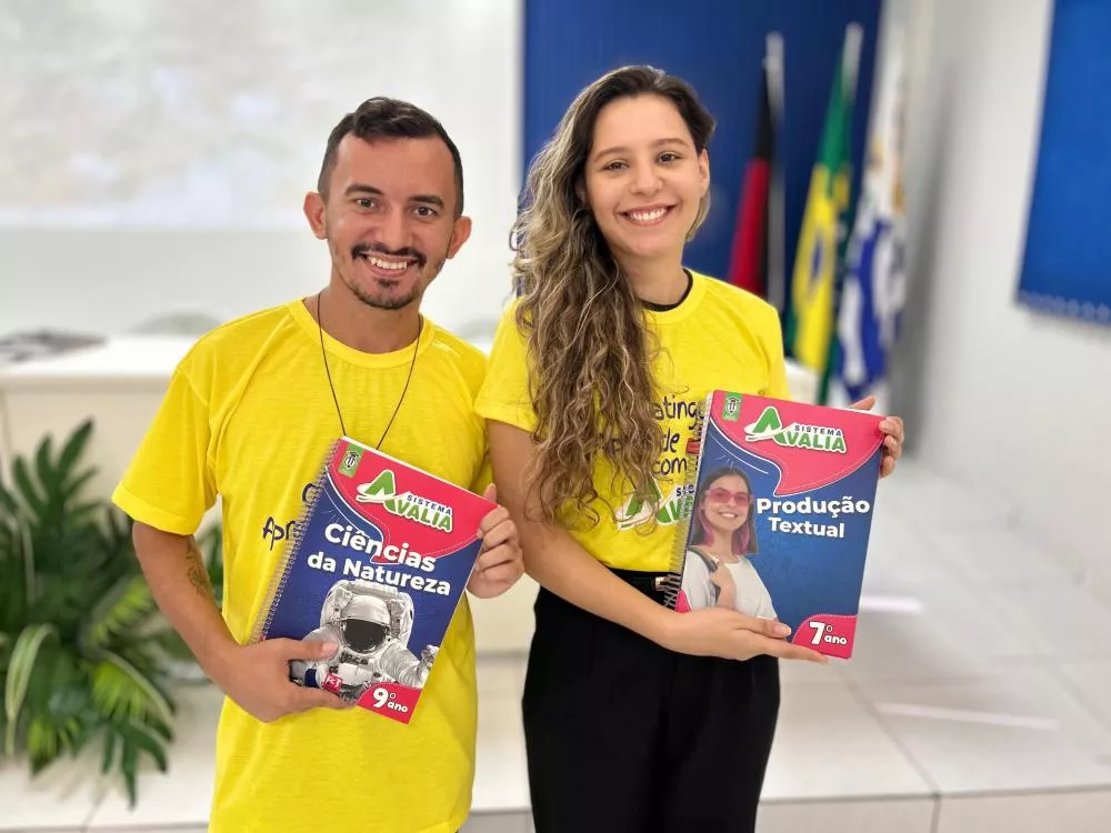 Prefeitura de Catingueira realiza entrega de livros didáticos para escolas municipais para apoiar a recomposição das aprendizagens dos estudantes