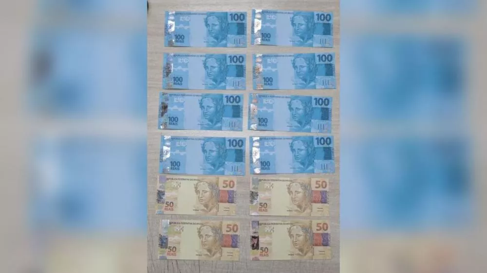 Homem é preso em flagrante com cerca de R$ 1 mil em cédulas falsas após receber encomenda pelos Correios em Campina Grande