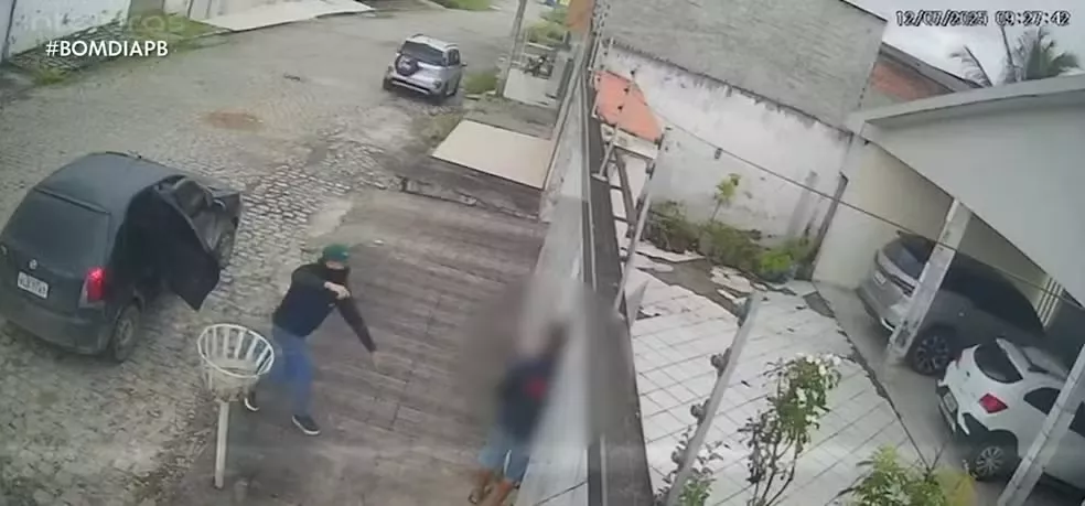 Casal de idosos é feito refém durante assalto em Campina Grande