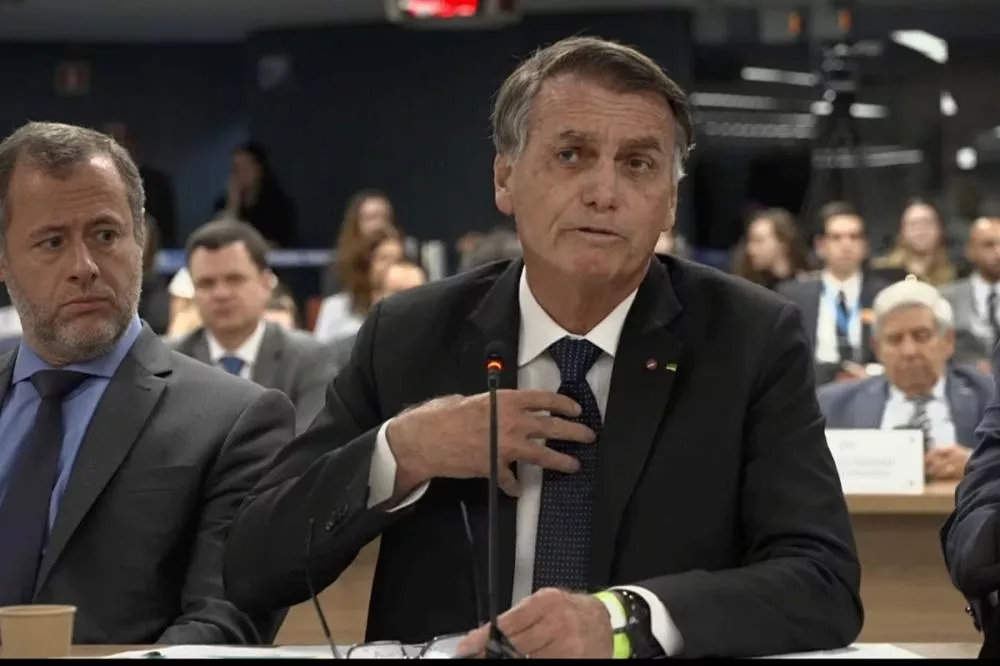 PGR pede ao STF condenação de Bolsonaro e aliados por trama golpista