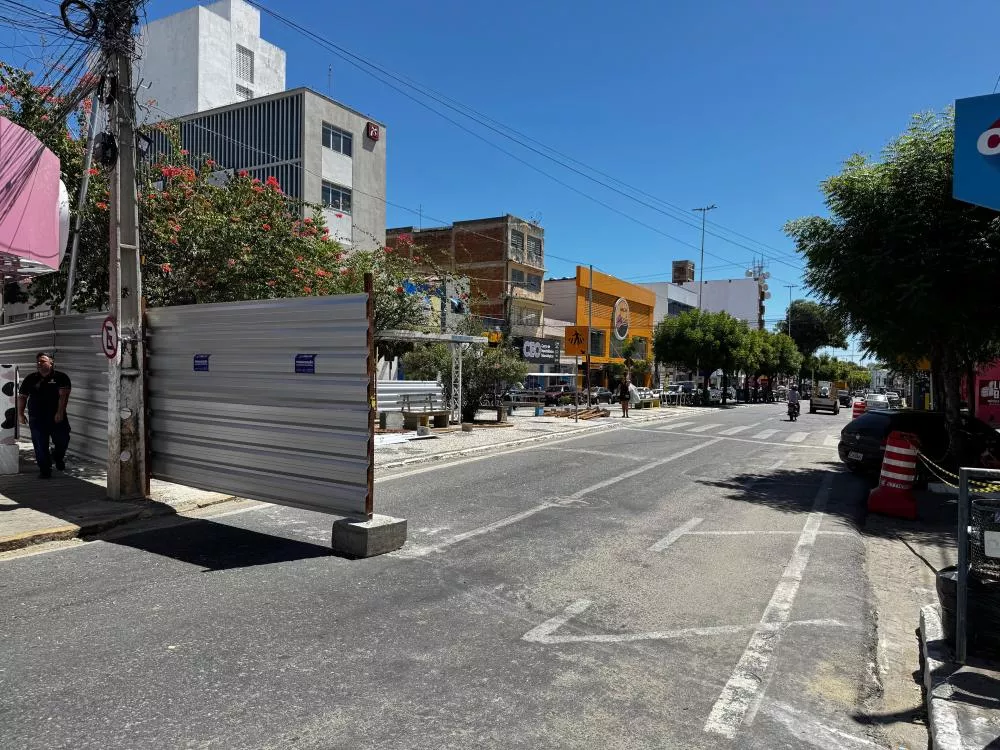 Prefeitura de Patos inicia revitalização nos canteiros centrais e promove melhorias na mobilidade urbana