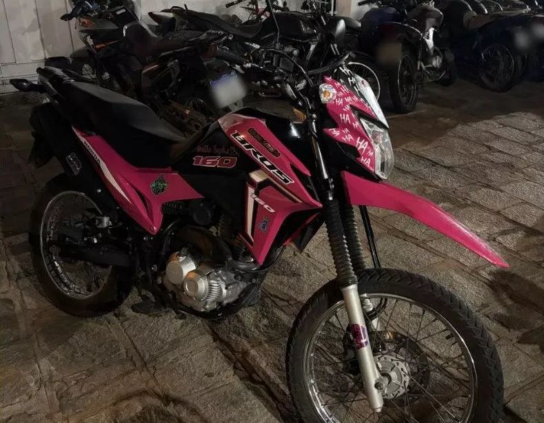 Polícia apreende motocicleta com sinais identificadores adulterados na cidade de Malta