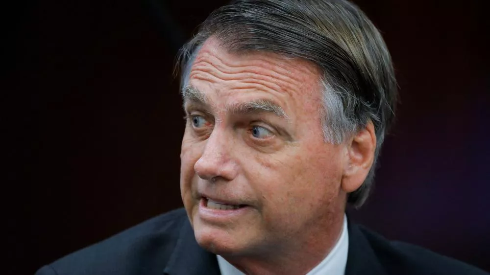 Bolsonaro é alvo de operação da PF e terá que usar tornozeleira eletrônica por ordem de Moraes