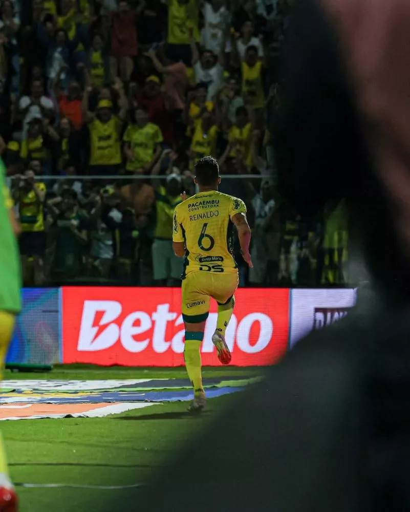 Neymar passa em branco, Santos perde para o Mirassol com 'olé' e gol de Reinaldo e pode voltar ao Z-4 na rodada