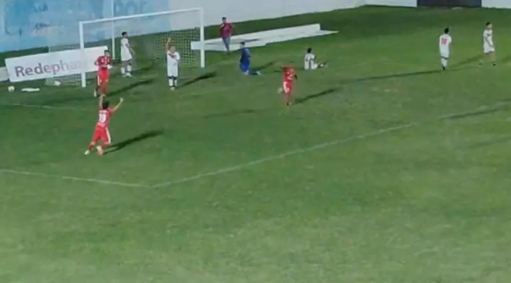 Com dois gols de Chinha, Esporte vence o Campinense e sai na frente na semifinal do Paraibano Sub-20