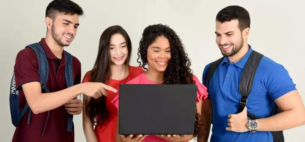 Quer turbinar seu currículo sem abrir mão da sua rotina? Vem pro Unifip Digital!