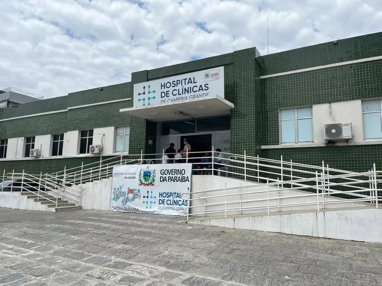 Internauta reclama de longos intervalos entre refeições para acompanhantes no Hospital de Clínicas de Campina Grande