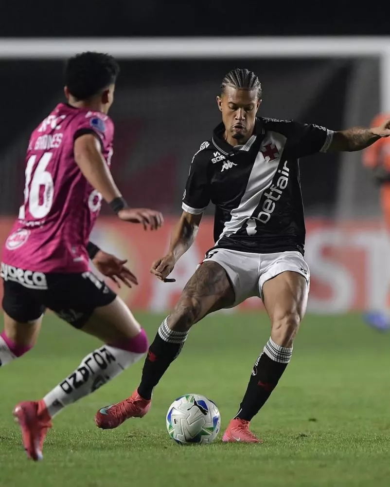 Com torcida 'em fúria', Vasco fica longe de reação com Del Valle, empata em São Januário e cai na Sul-Americana