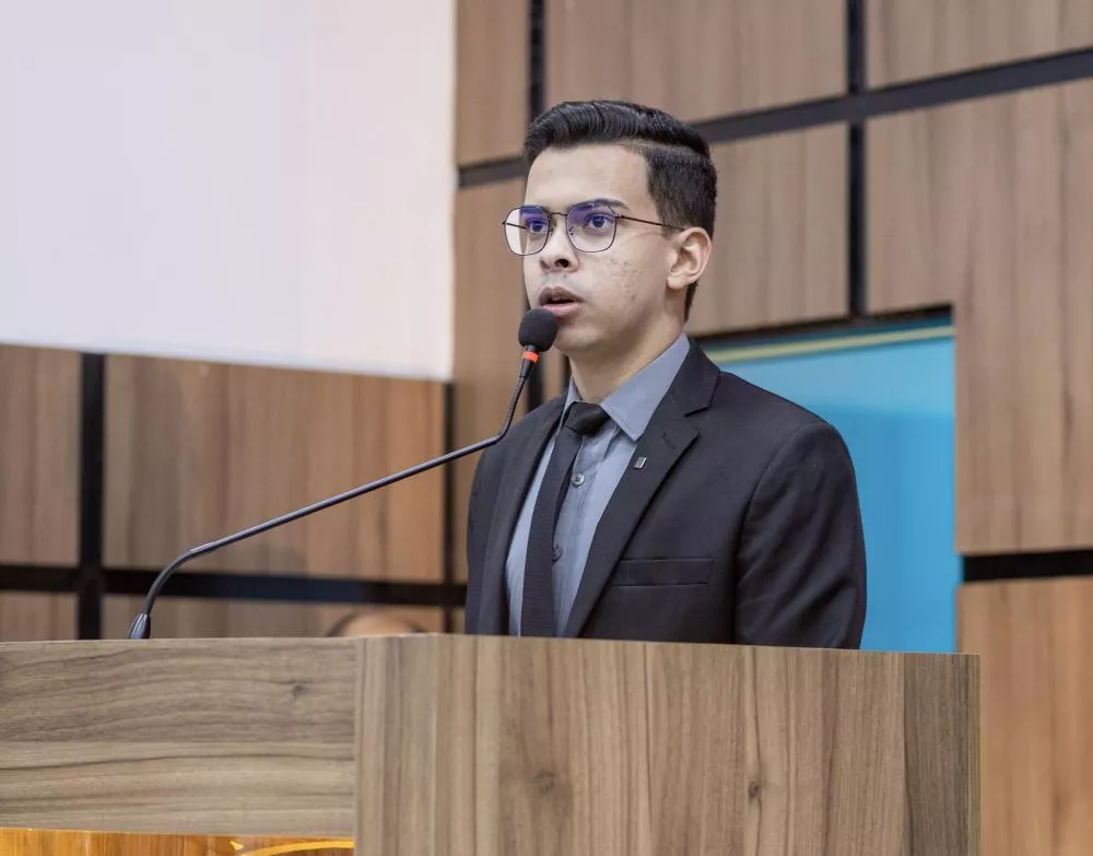 Por unanimidade, Câmara aprova projeto do vereador Jônatas Kaiky que proíbe a nomeação de condenados por crimes sexuais contra crianças e adolescentes para cargos públicos em Patos