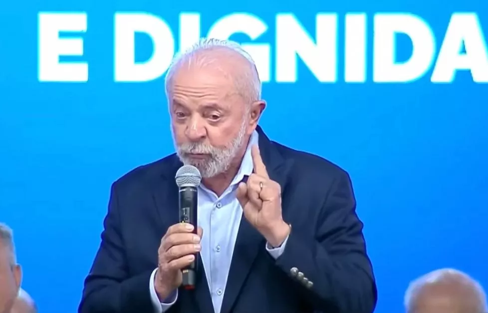 “Ele só é rico porque já roubou”, diz Lula ao criticar pobre que vota em rico; veja vídeo