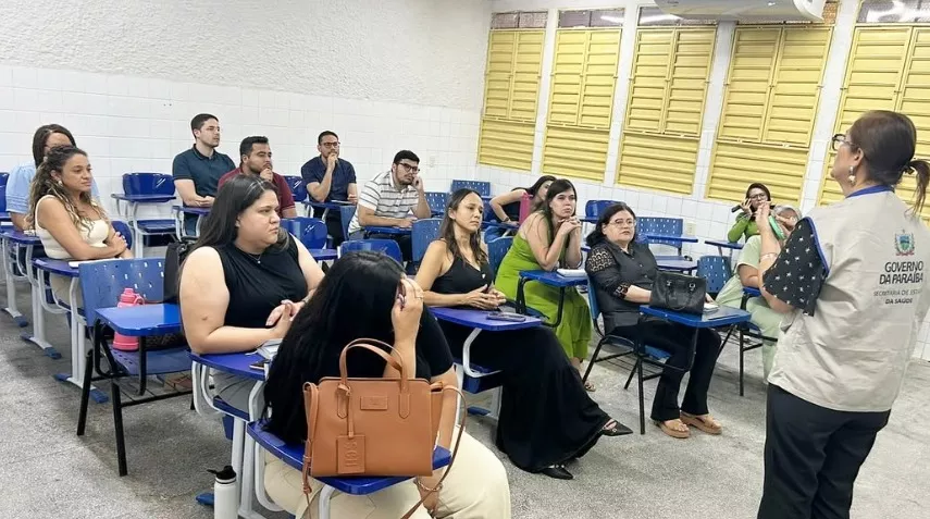 Maternidade Dr. Peregrino Filho participa de capacitação da Rede Cuidar sobre inserção do DIU 