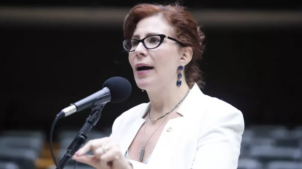 Deputada Carla Zambelli é presa na Itália