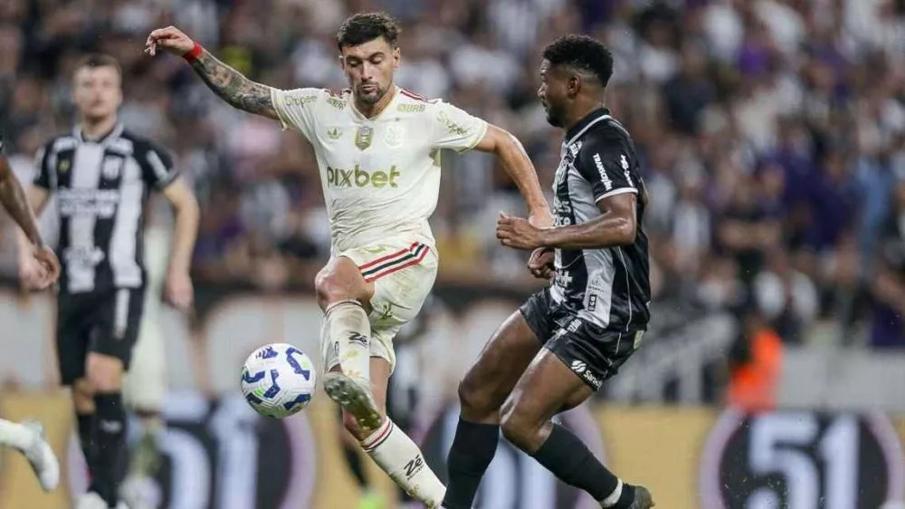 Flamengo cede empate ao Ceará, mas retoma liderança do Brasileirão