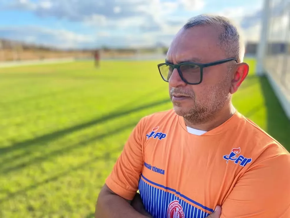 Fábio Ferreira evita “já ganhou” e quer Esporte de Patos sem vaidade na decisão contra o Confiança-PB