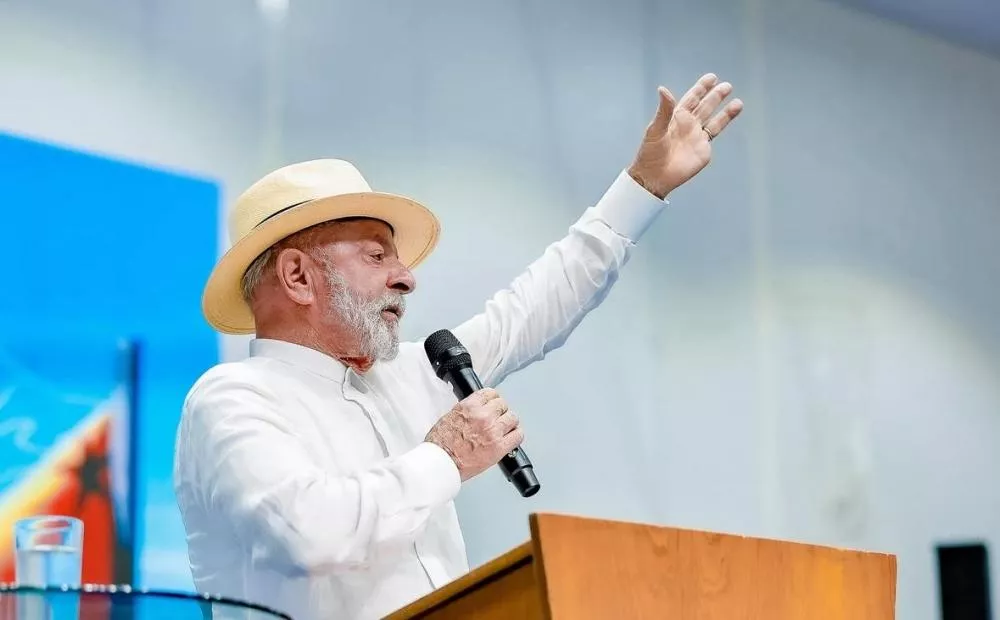 “Tá garantindo a democracia”: Lula defende Moraes e pede “impeachment” de bolsonaristas no Congresso