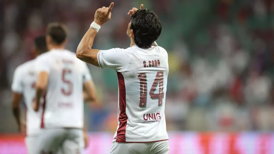 Cano desencanta, mas Fluminense sofre empate no fim e mantém tabu contra o Bahia no Brasileirão