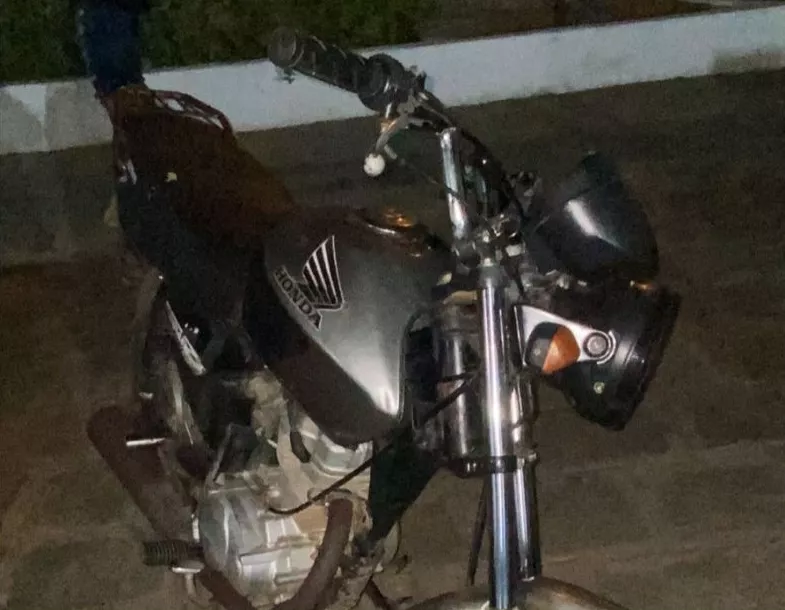 Homem é detido pela PM por embriaguez ao volante e adulteração de sinais identificadores de veículo em Santa Terezinha