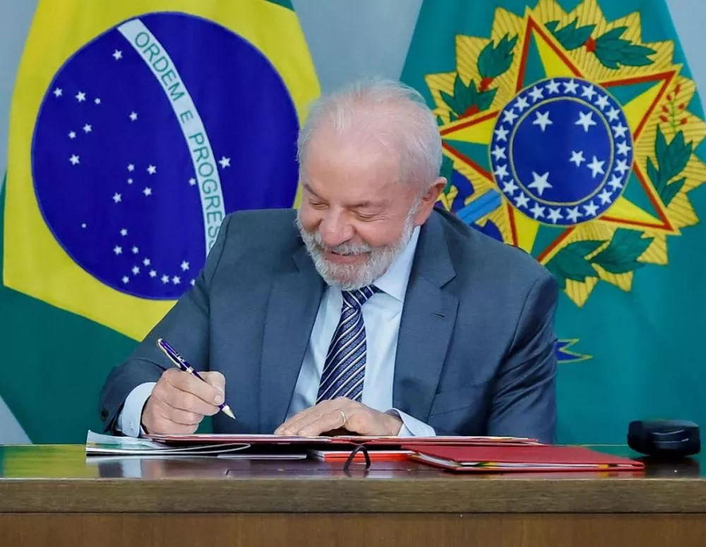 Lula anuncia liberação de R$ 30 bilhões a empresas afetadas por tarifaço