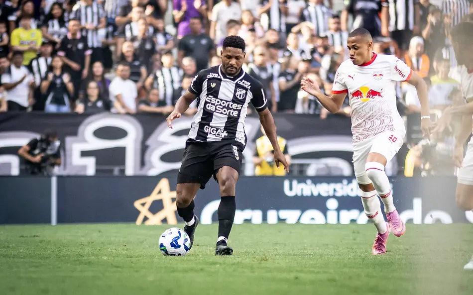 Ceará supera RB Bragantino e volta a vencer em casa no Brasileirão