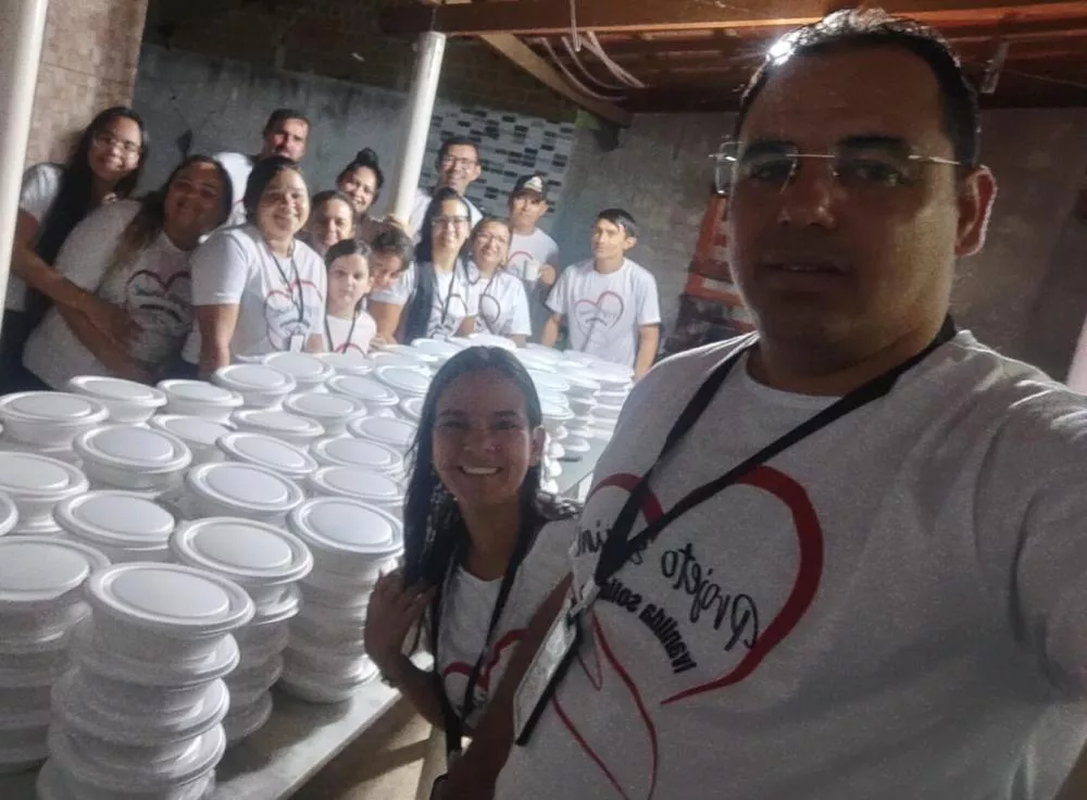 Projeto Ivanilda Solidária distribui mais de 300 quentinhas em bairros carentes de Patos e comemora ano ano de atuação na cidade