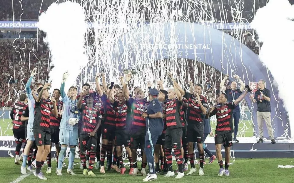 Em jogo com gols no último minuto, Léo Nannetti brilha nos pênaltis, Flamengo vence o Barcelona e é campeão do Mundial sub-20