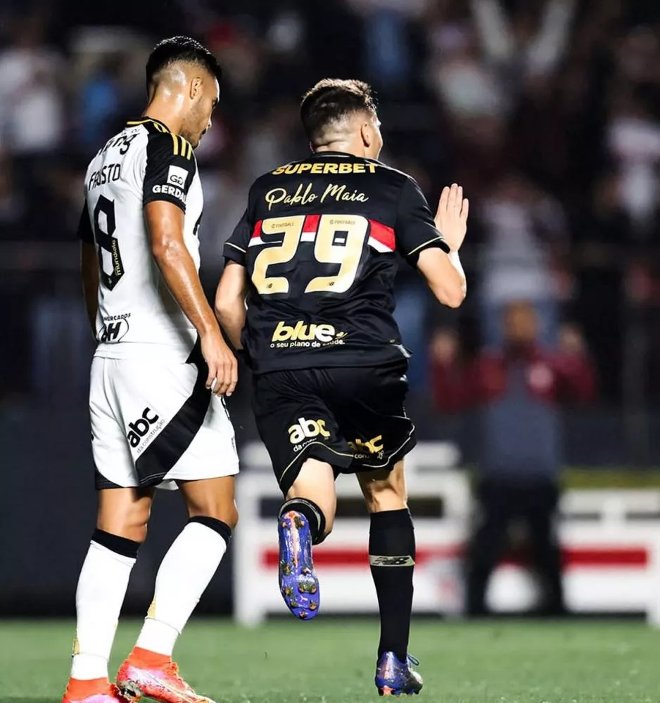 Sem Lucas, São Paulo quebra jejum de quase 5 anos contra Atlético-MG e prolonga série invicta no Brasileirão