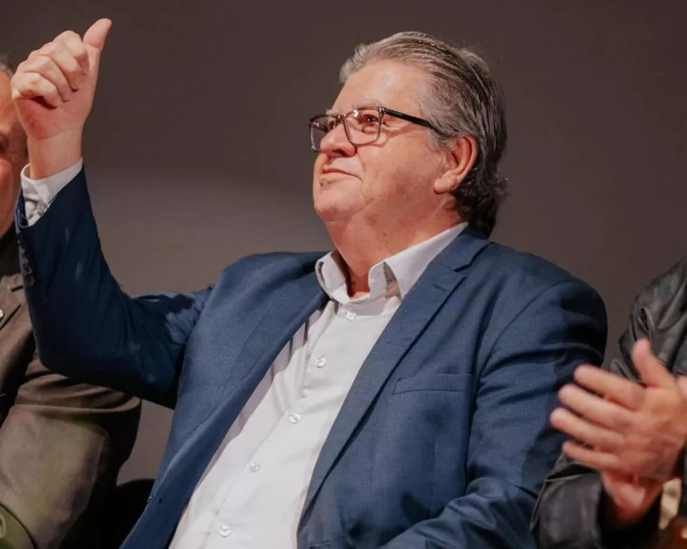 Governador João Azevêdo passa bem após ser submetido a cirurgia de retirada de vesícula em João Pessoa