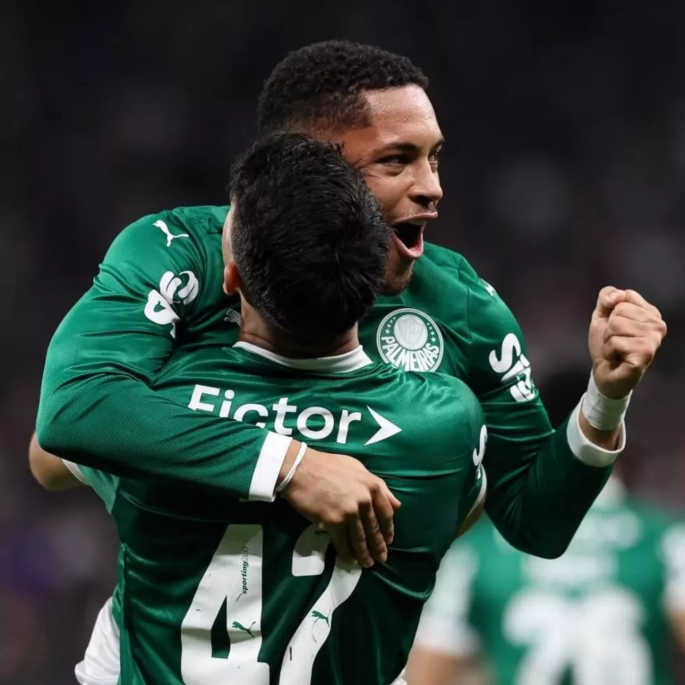 Piquerez faz contra, Palmeiras leva empate do Corinthians no Dérbi e perde vice-liderança do Brasileirão para Cruzeiro