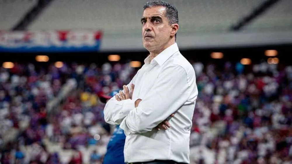 Fortaleza anuncia demissão de Renato Paiva, substituto de Vojvoda, após 10 jogos