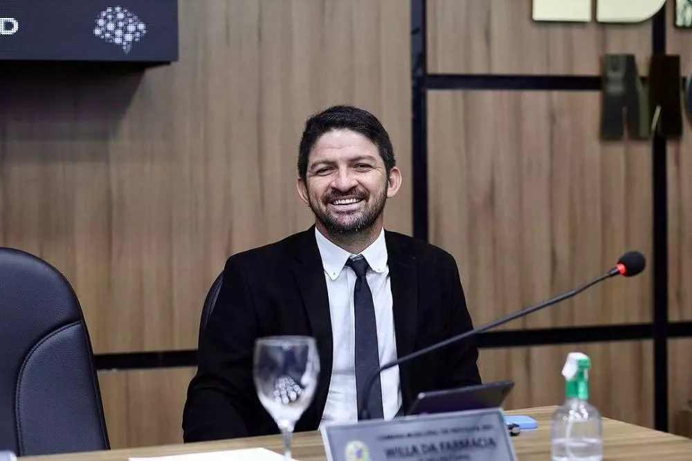 Secretário de Agricultura de Patos orienta população a denunciar presença de animais de grande porte soltos nas ruas