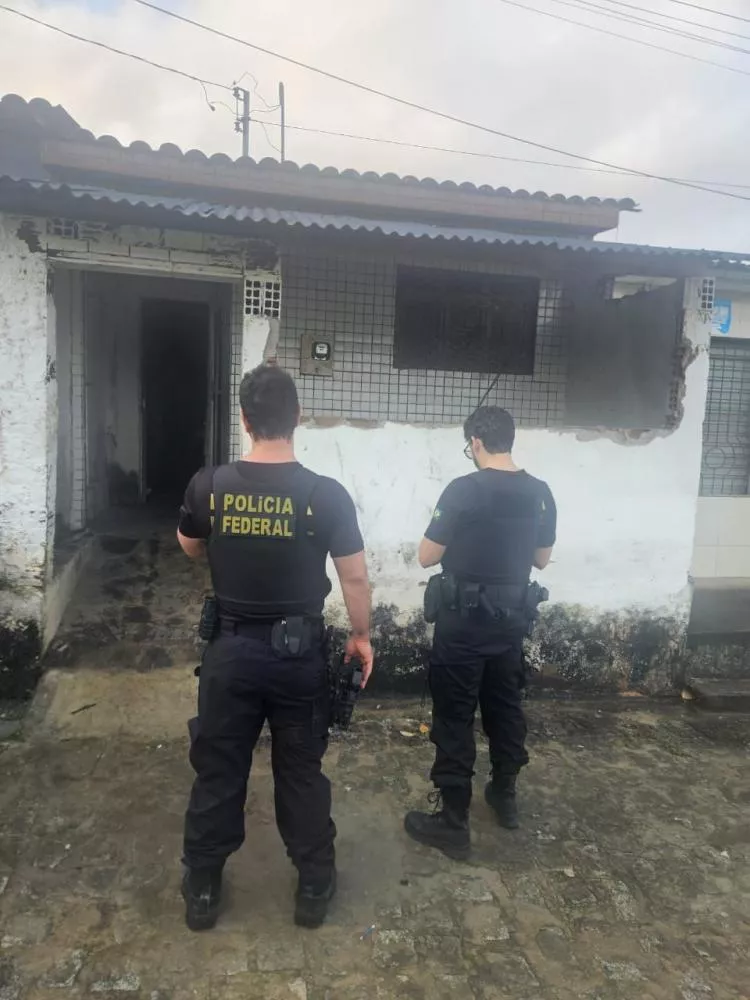 Homem suspeito de armazenar imagens de abuso sexual infantil é alvo da PF na Paraíba