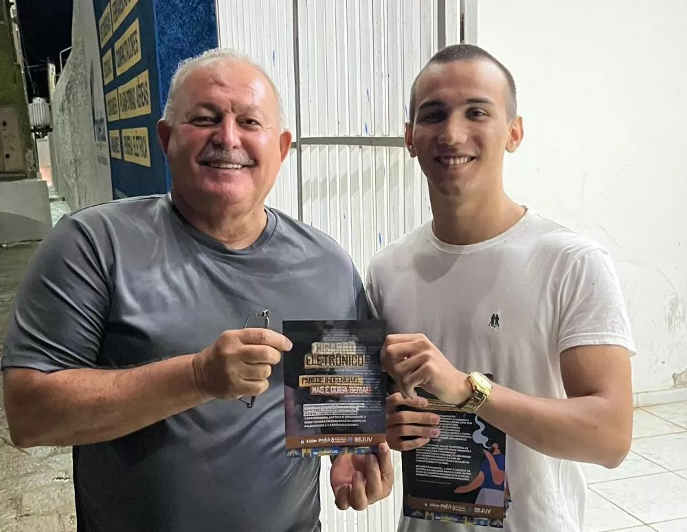 Secretaria de Juventude de Patos realiza ação de conscientização sobre riscos do cigarro eletrônico no Estádio José Cavalcanti