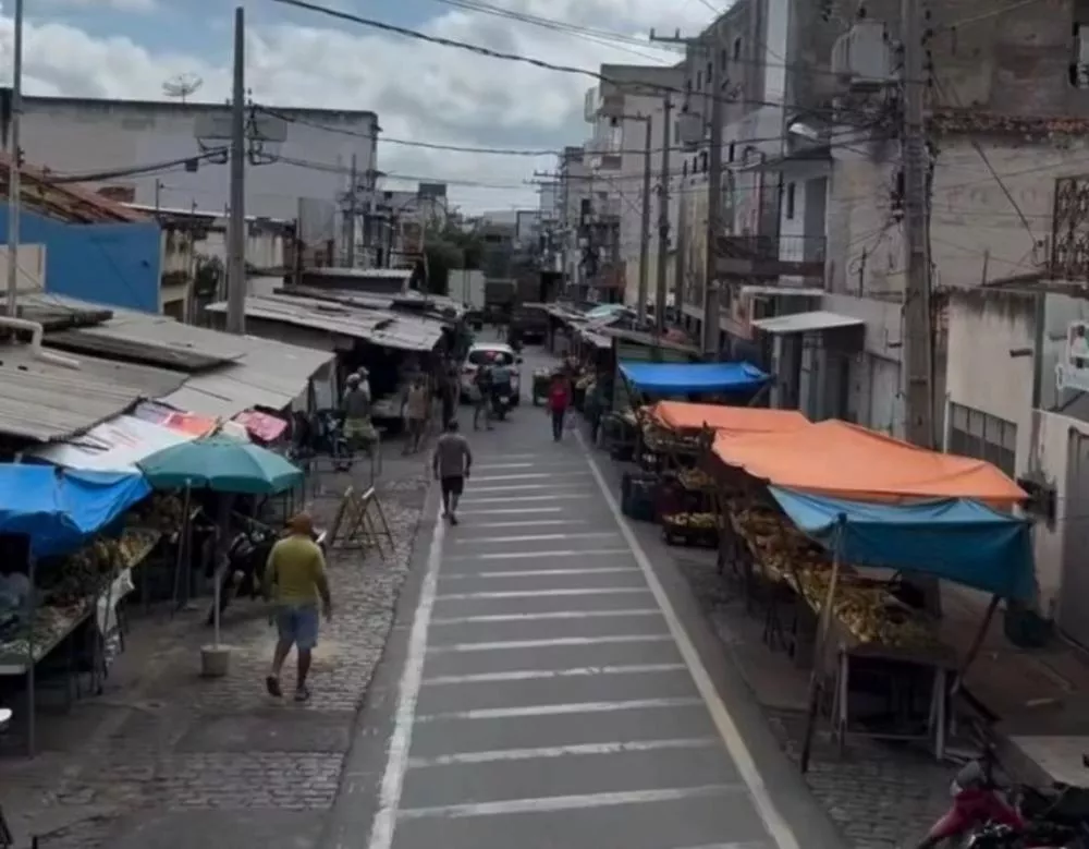 Justiça determina desobstrução das ruas no entorno do Mercado Público de Patos; prefeitura anuncia reunião com comerciantes