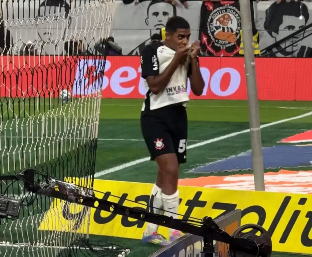 Gui Negão volta a decidir na Copa do Brasil, Corinthians elimina Athletico-PR e aguarda por Atlético-MG ou Cruzeiro na semi