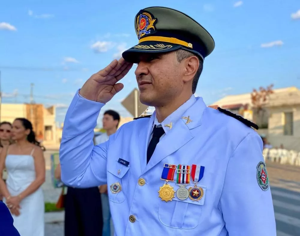 Comandante do 13º BPM, Major C. Lima, é promovido ao posto de Tenente-Coronel; subcomandante também é promovido