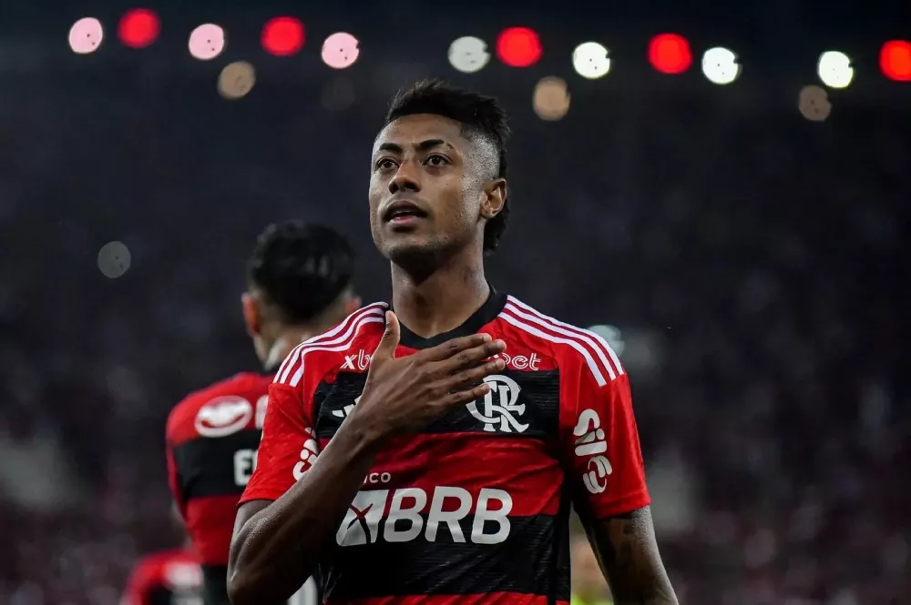 Flamengo consegue efeito suspensivo, e Bruno Henrique é liberado para jogar