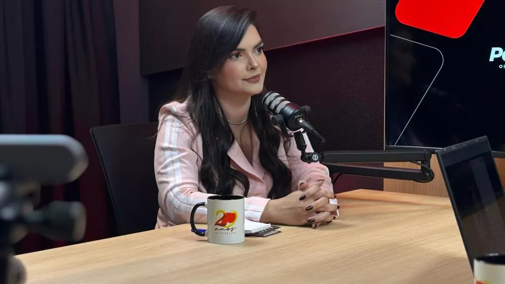 Suplementos dietéticos podem alterar enzimas do fígado, alerta hepatologista no Podcast Patos Online