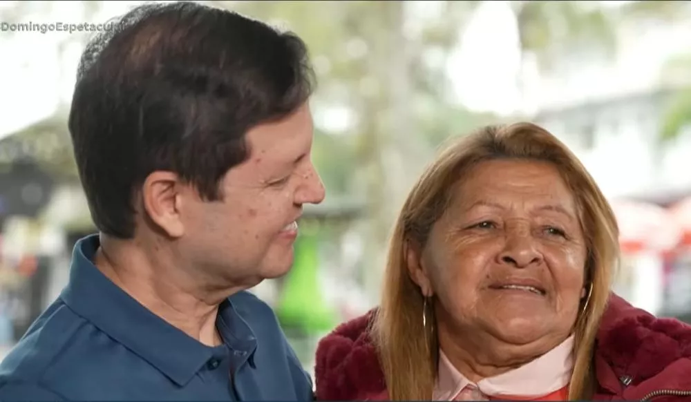 Após quase 50 anos, neuropsicólogo paraibano Moisés Barbosa reencontra mãe biológica em reencontro marcado por emoção