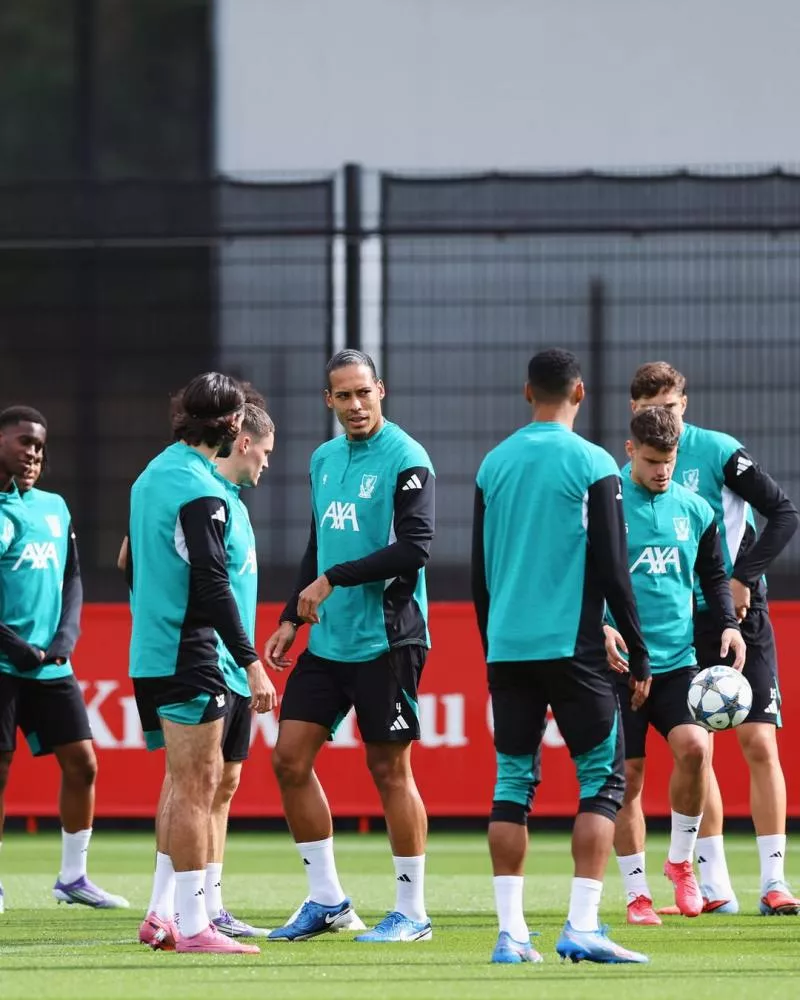 Van Dijk promete ida ao Brasil, revela papo com Memphis sobre Corinthians e cita Flamengo: 'Torcida incrível'