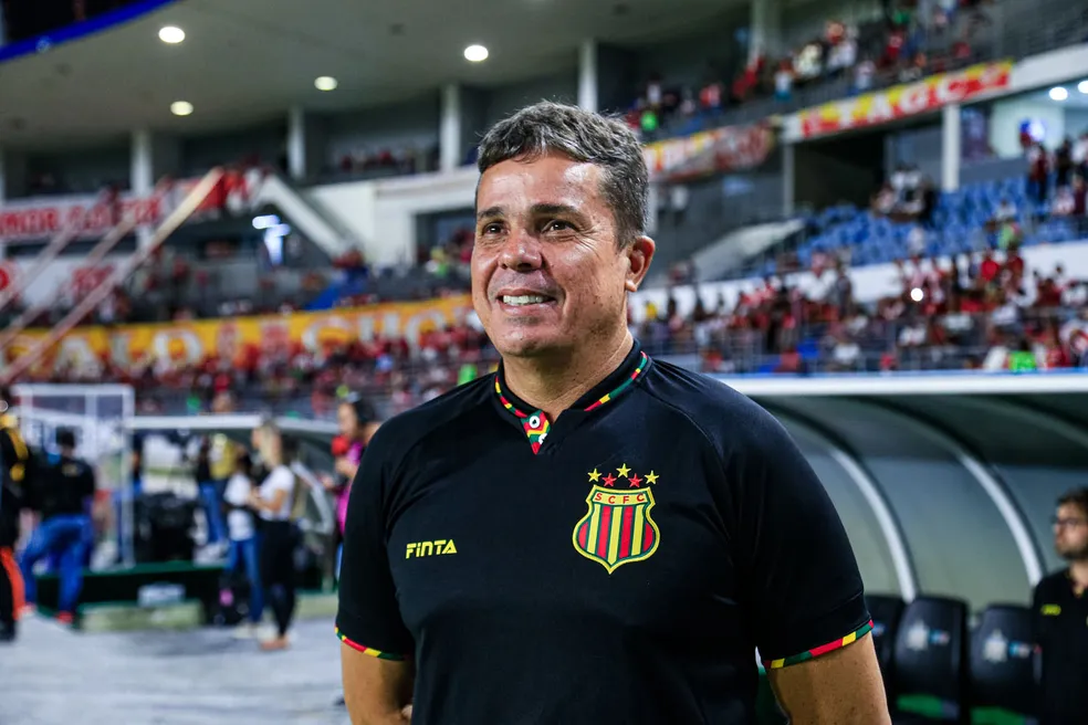 Evaristo Piza é o novo técnico do Campinense para 2026