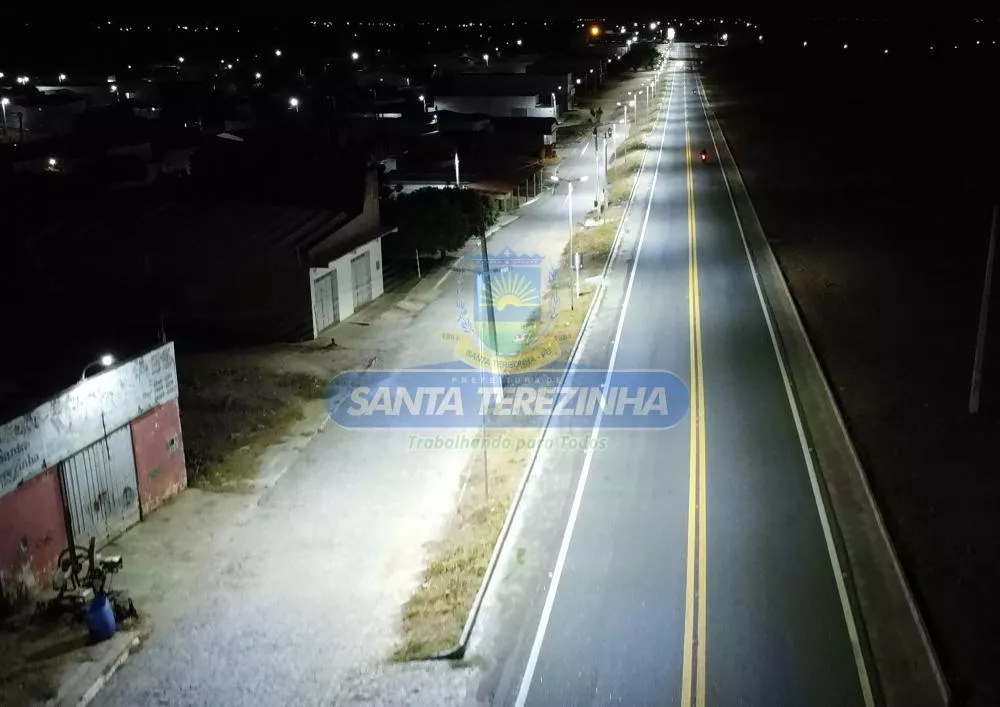 Prefeitura de Santa Terezinha conclui serviço de iluminação pública na entrada cidade 